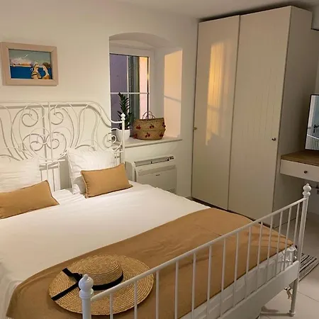 Holiday home House Tribunj (Sibenik-Knin)