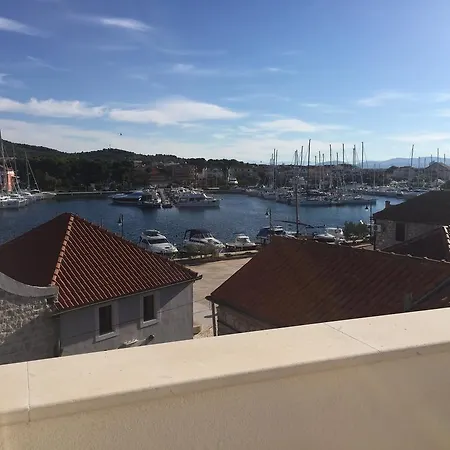 Tribunj House * Tribalj